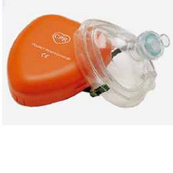 MASCHERINA PER RIANIMAZIONE POCKET MASK CON BORDO PNEUMATICO PER LA RIANIMAZIONE BOCCA A BOCCA CON VALVOLA UNIDIREZIONALE E ATTACCO PER LA CONNESSIONE DELL'OSSIGENO - Farmacianuova.eu